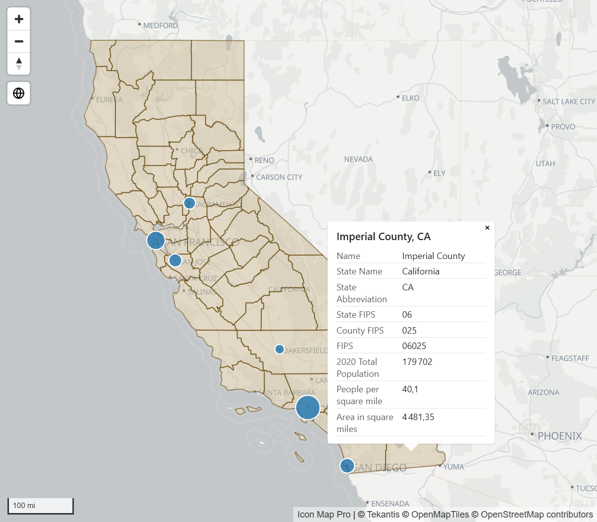 Une entité ArcGIS sur la carte avec une fenêtre contextuelle ouverte à côté, montrant un titre et une liste de champs