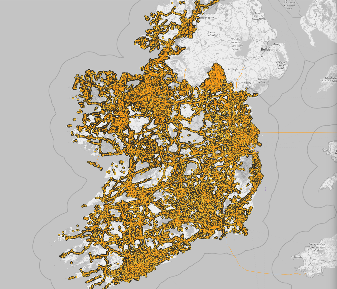 Too Much Detail Too Soon: Designing Scale-Aware Maps in Power BI